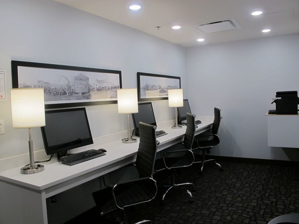 Best Western Plus East Side Saskatoon Facilities photo