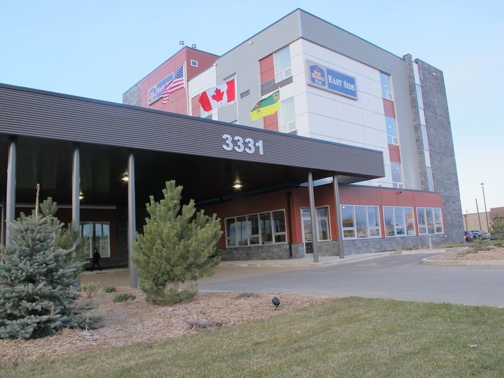 Best Western Plus East Side Saskatoon Exterior photo