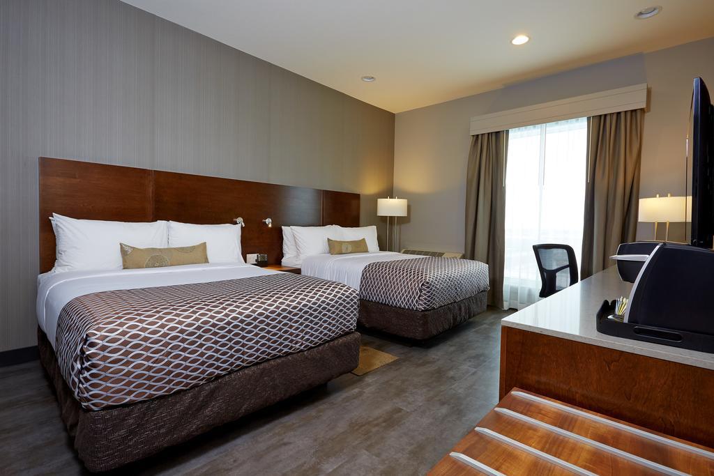 Best Western Plus East Side Saskatoon Room photo